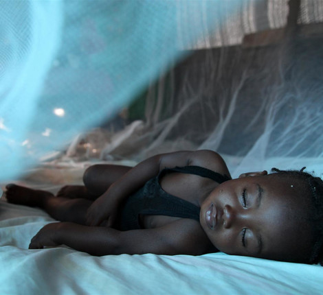 V Afrike zabije malária každých 30 sekúnd jedno dieťa. Existuje však jednoduchý, ale veľmi účinný spôsob, ako tejto zákernej chorobe predchádz